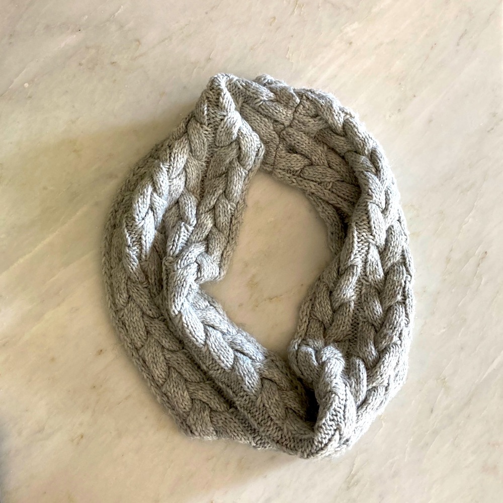 Chunky Wool Infinity Scarf